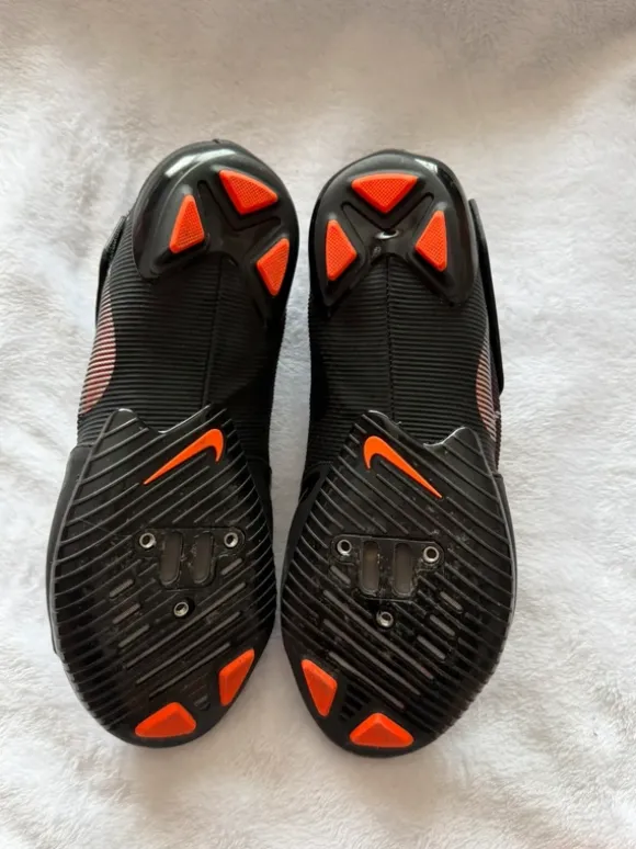 Nike - Fahrradschuhe Gr. 43