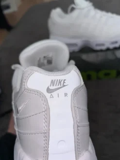 Nike 95 Weiß 44