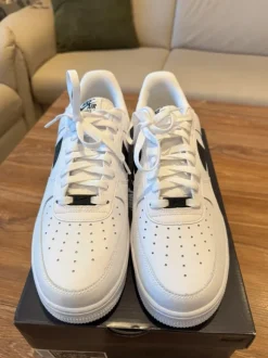 Nike Air Force 1 `07 LV8 Größe 46 Weiß