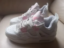 Nike Air Jordan 4 Retro