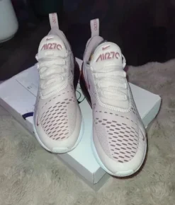 Nike Air Max 270 Gr. 42 ( 41.5/ 41) fliederfarben/ lila