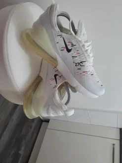 Nike Air Max 270 Gr. 42 weiß/Equipe france