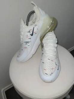 Nike Air Max 270 Gr. 42 weiß/Equipe france