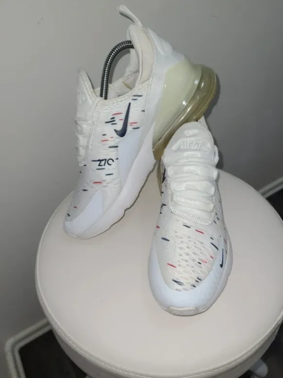 Nike Air Max 270 Gr. 42 weiß/Equipe france