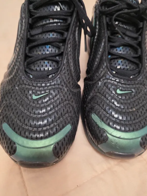 Nike Air Max 720 „Northern Lights“ Größe 42.5