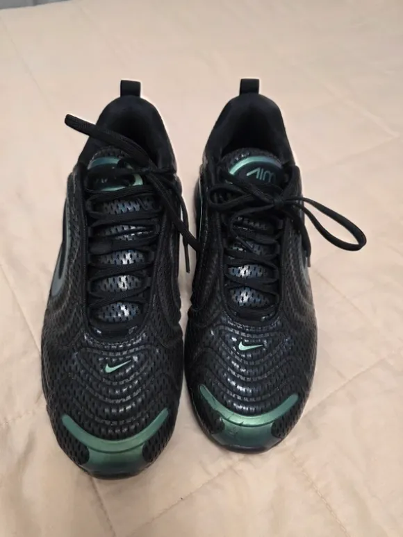 Nike Air Max 720 „Northern Lights“ Größe 42.5
