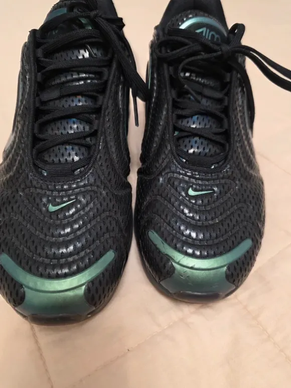 Nike Air Max 720 „Northern Lights“ Größe 42.5