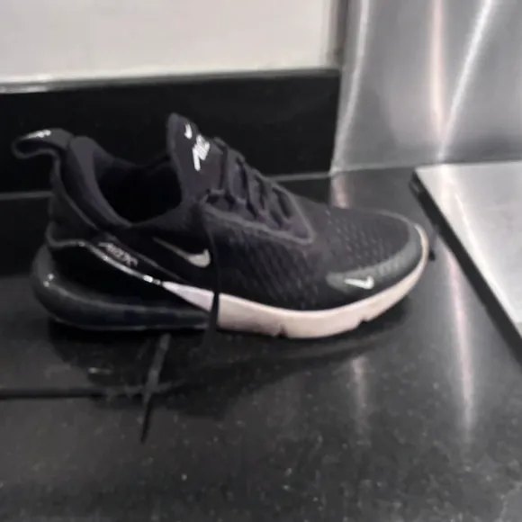 Nike air max schoenen air270