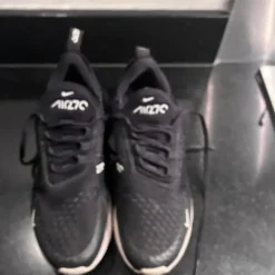 Nike air max schoenen air270