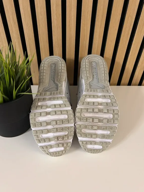 Nike Air Max Sneaker Turnschuhe Gr. 41