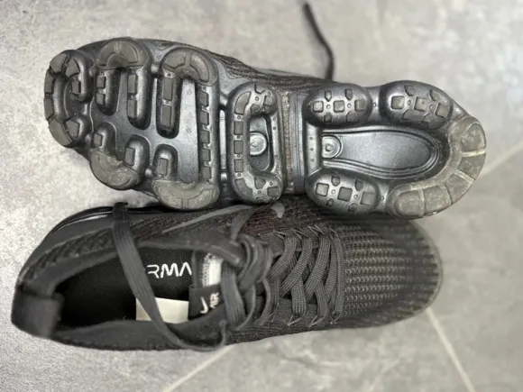 🔥Nike Air VaporMax 3.0 Triple Black 🔥GR 42,5