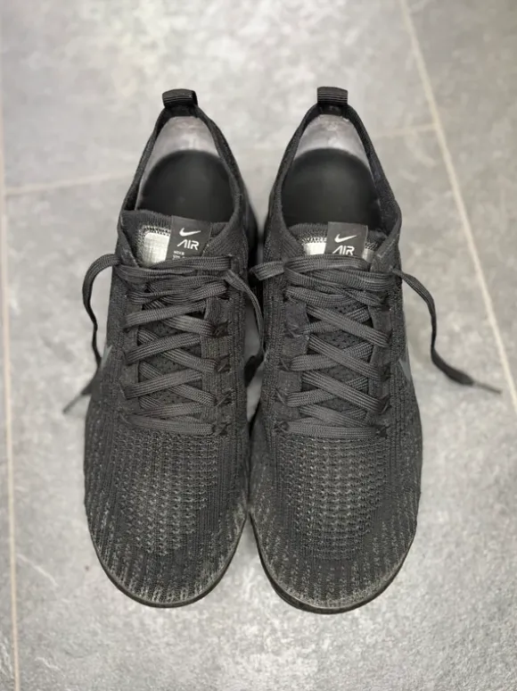 🔥Nike Air VaporMax 3.0 Triple Black 🔥GR 42,5