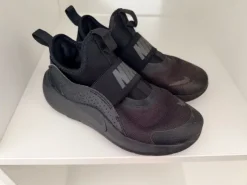 Nike Boy Shoes Size 31