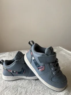 Nike Court Borough Low TDV sneakers Maat 23.5 In zeer goede staat.
