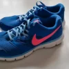 Nike Damen Turnschuhe Größe 42.5