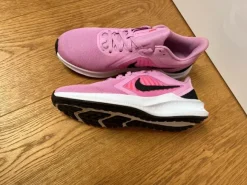Nike Downshifter Gr.41 Sneaker Turnschuh