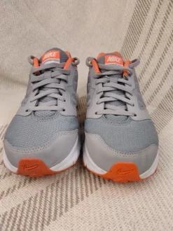 Nike Downshifter Hardloopschoenen maat: 39