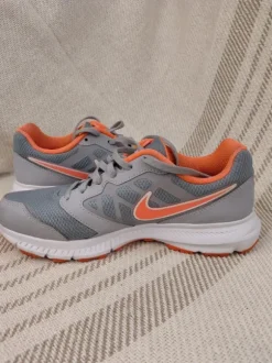 Nike Downshifter Hardloopschoenen maat: 39