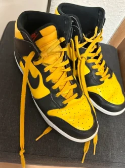 Nike Dunk High Goldenrod Sneaker Gelb Schwarz Größe 45