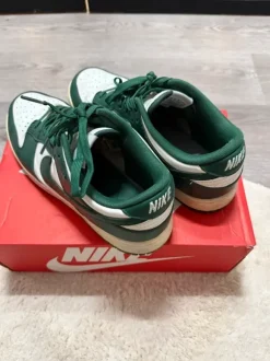 Nike Dunk Low Michigan State - Größe 44,5