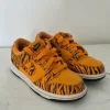 Nike Dunk Low Next Nature Tiger Stripes Kinder Sneaker EU 28,5