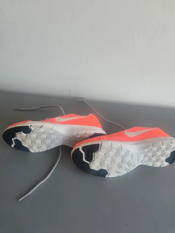 Nike Flex Bijoux Laufschuhe Sneaker Damen Gr. 37,5 Neon Orange