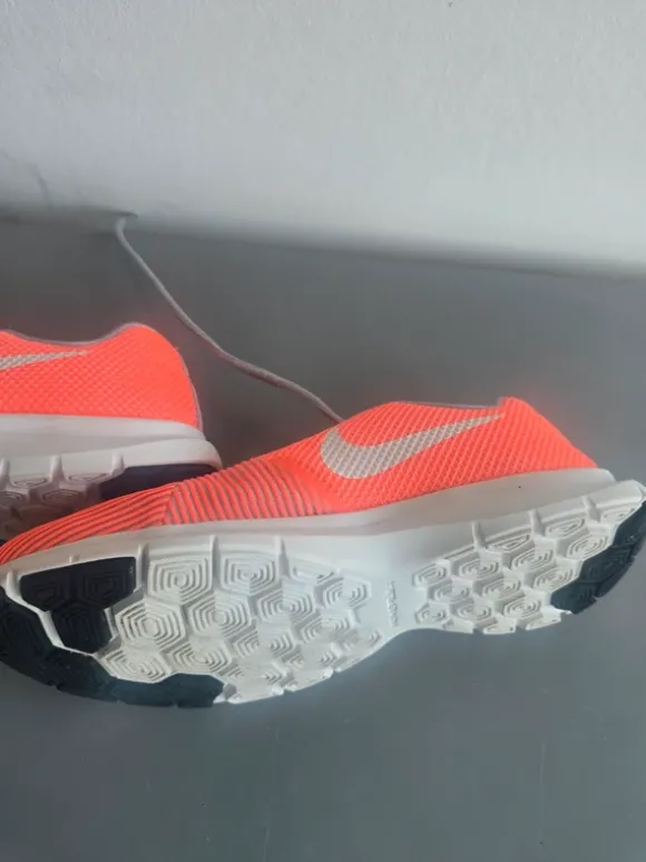 Nike Flex Bijoux Laufschuhe Sneaker Damen Gr. 37,5 Neon Orange