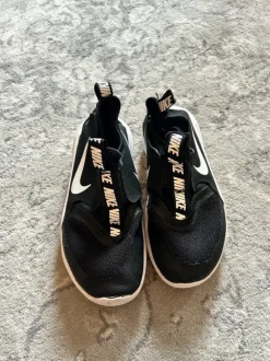 Nike Flex Runner 32