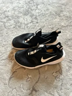 Nike Flex Runner 32