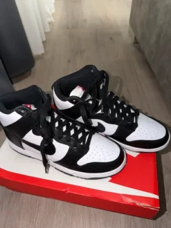 Nike High Top Sneakers – Grösse 38