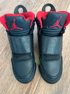 Nike Jordan Son of Mars "Marvin the Martian"