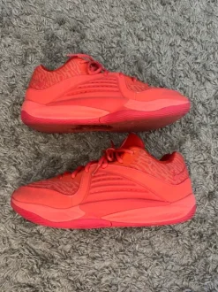 Nike KD 16