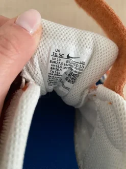 Nike Kinderschuhe Größe 27,5