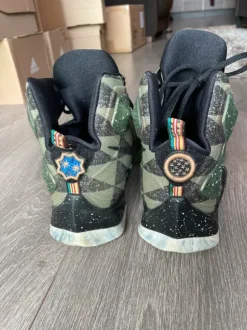 Nike Lebron 13 XIII
