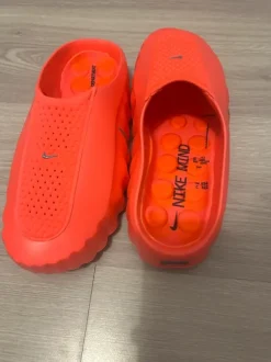 Nike Mind 001
