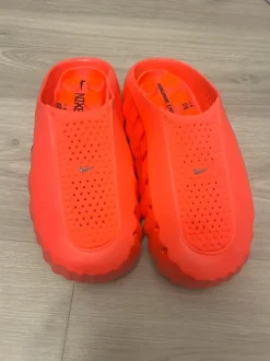 Nike Mind 001