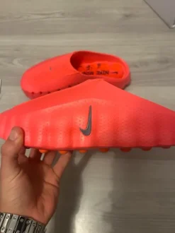 Nike Mind 001