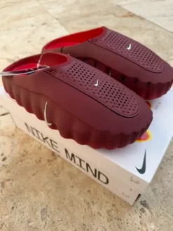 Nike mind 001 team red campus university taille 42,5