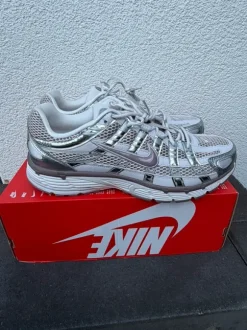 Nike P 6000 Gr. 47 Laufschuhe Sport