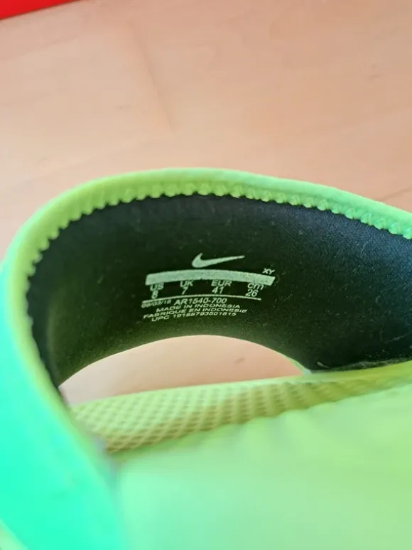 Nike Pantoletten / Badesandalen