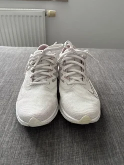 Nike Quest 3
