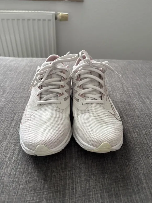 Nike Quest 3
