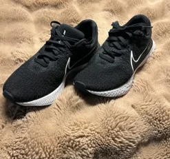 Nike React Infinity Run Flyknit
