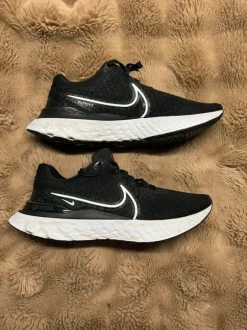 Nike React Infinity Run Flyknit
