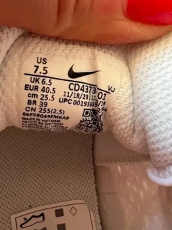 Nike reacts Sneaker low - white Gr. 40,5