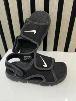 Nike Sandalen