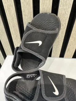 Nike Sandalen