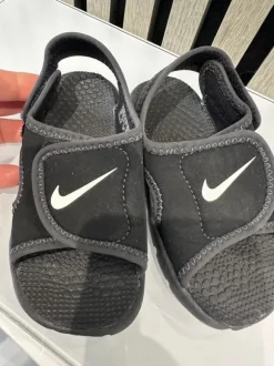 Nike Sandalen