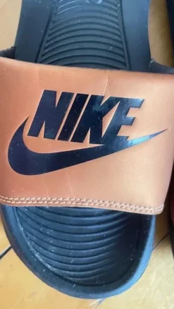 Nike schwarz braun Sandalen Sommer Strand Größe 7 / XS / 41