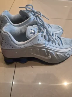 Nike Shox R4 Größe 41